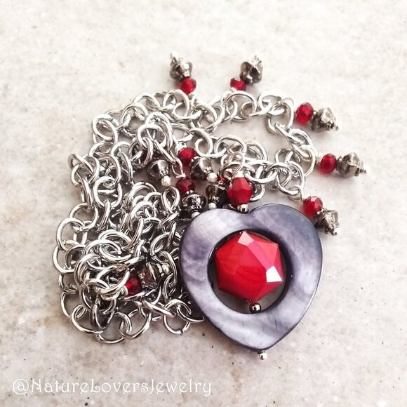 Gray Shell Heart & Red Crystals! Sexy Goth Mistress Witchy Statement Necklace - Picture 7 of 11